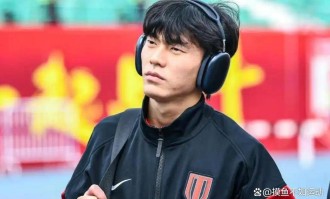 阴差阳错的留洋奇迹！U23亚洲杯一战成名，欧冠豪门盯上中国左后卫