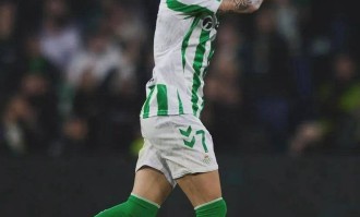 绝地反击！曼联弃将12场造9球逆袭，5000万身价暗藏惊天交易内幕