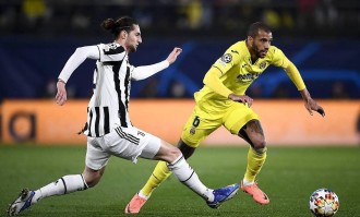 比利亚雷亚尔主场优势明显，阿贾克斯状态下滑能否迎来欧冠胜利？