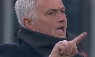 一场2-1！让穆帅有望争二：本菲卡追平葡体，下周欧冠决战皇马