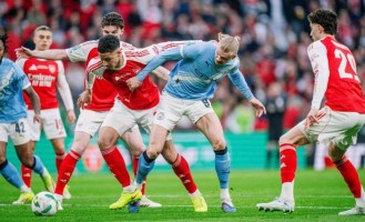 周日英超德甲法甲前瞻：曼城VS阿森纳，拜仁VS斯图加特，巴黎VS里昂