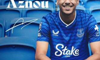 总价1200万！官方：19岁拜仁后卫阿兹努加盟埃弗顿，签约4年